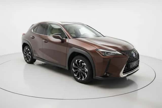 Lexus UX (2019) thumbnail 3