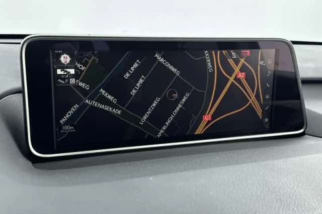 Lexus RX (2019) thumbnail 5