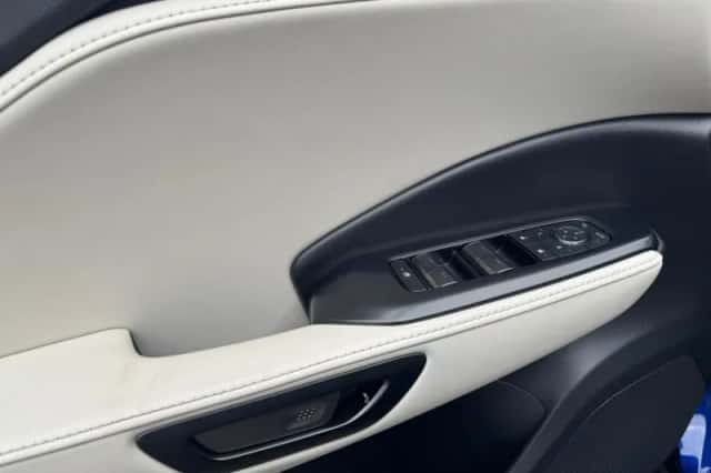 Lexus LBX (2025) thumbnail 10