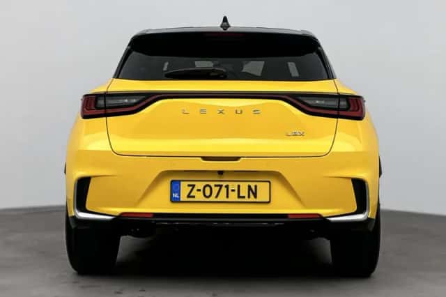 Lexus LBX (2024) thumbnail 28