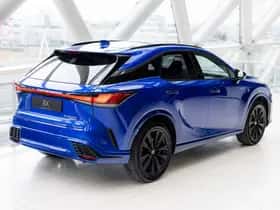 Lexus RX (2024) thumbnail 2