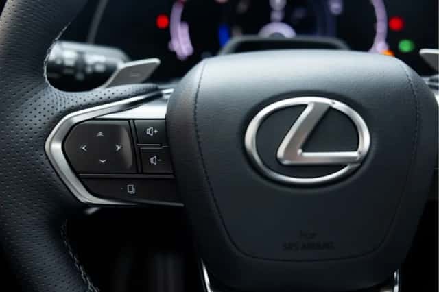 Lexus RX (2024) thumbnail 18