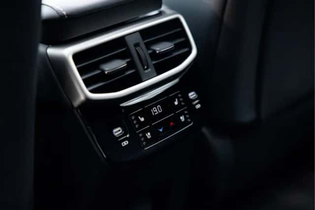 Lexus RX (2024) thumbnail 33