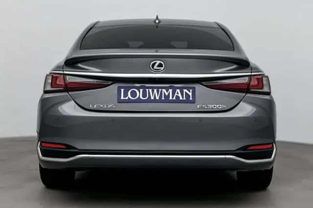 Lexus ES (2021) thumbnail 21