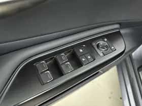 Lexus ES (2021) thumbnail 22
