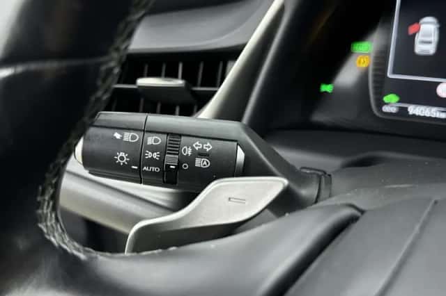 Lexus ES (2021) thumbnail 24