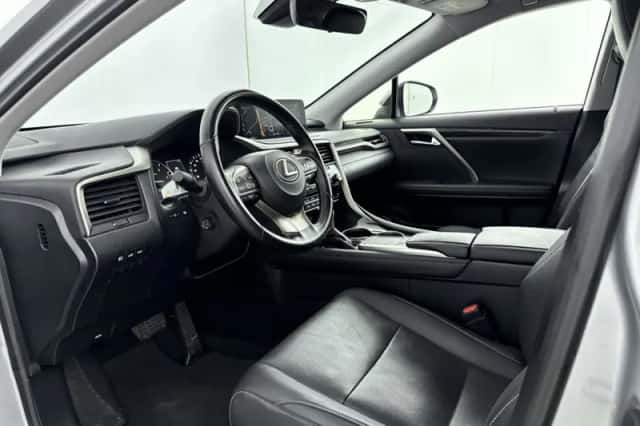 Lexus RX (2022) thumbnail 28