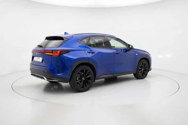 Lexus NX (2024) thumbnail 2