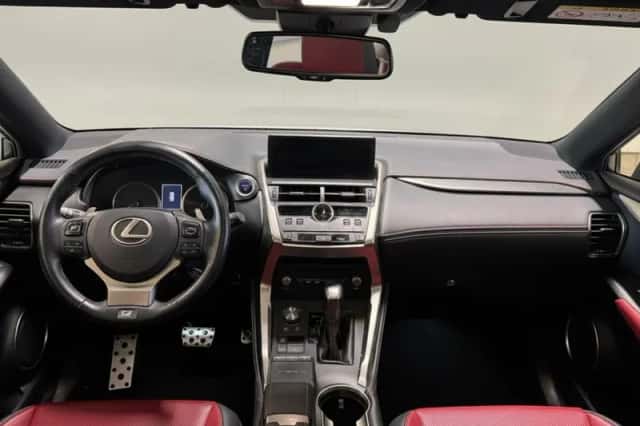 Lexus NX (2020) thumbnail 5
