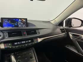 Lexus CT (2019) thumbnail 11