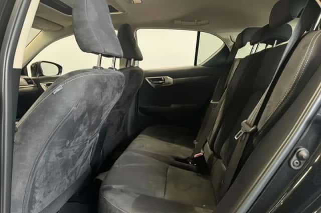 Lexus CT (2019) thumbnail 8