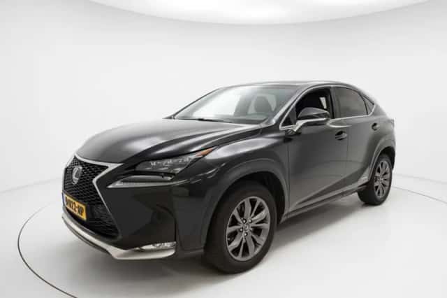 Lexus NX (2017) thumbnail 1