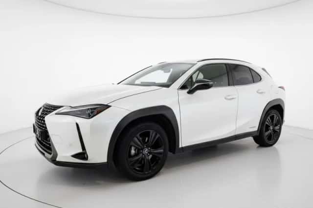 Lexus UX (2022)