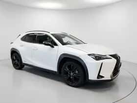 Lexus UX (2022) thumbnail 3