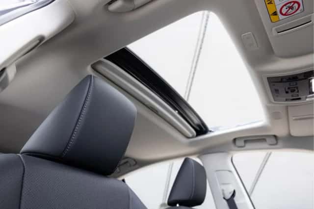 Lexus ES (2023) thumbnail 13