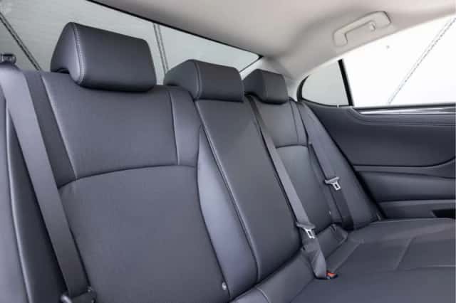Lexus ES (2023) thumbnail 27