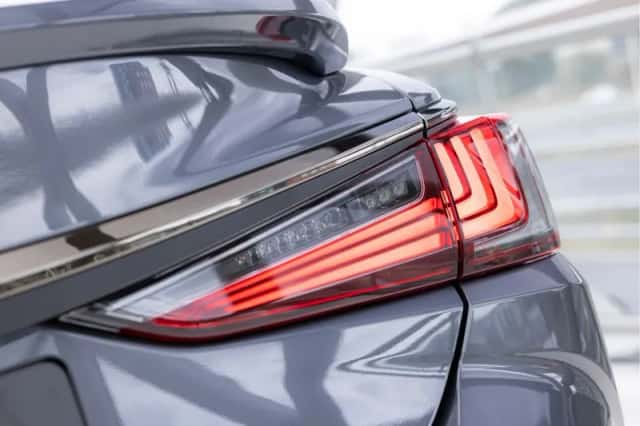 Lexus ES (2023) thumbnail 38