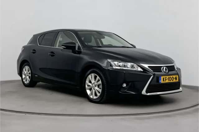 Lexus CT (2016) thumbnail 13