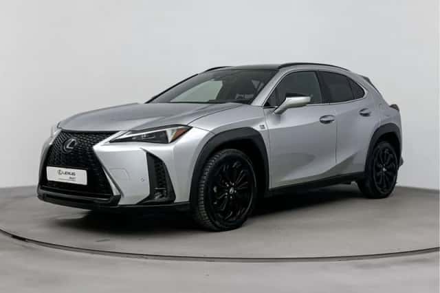 Lexus UX (2022)