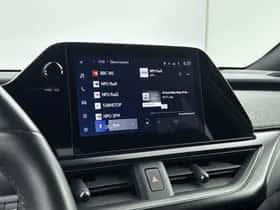 Lexus UX (2022) thumbnail 7