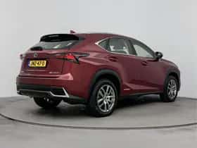 Lexus NX (2020) thumbnail 2
