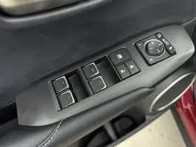 Lexus NX (2020) thumbnail 18