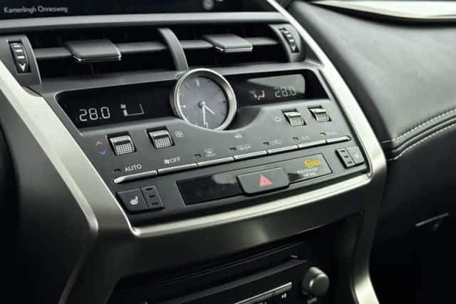 Lexus NX (2020) thumbnail 8