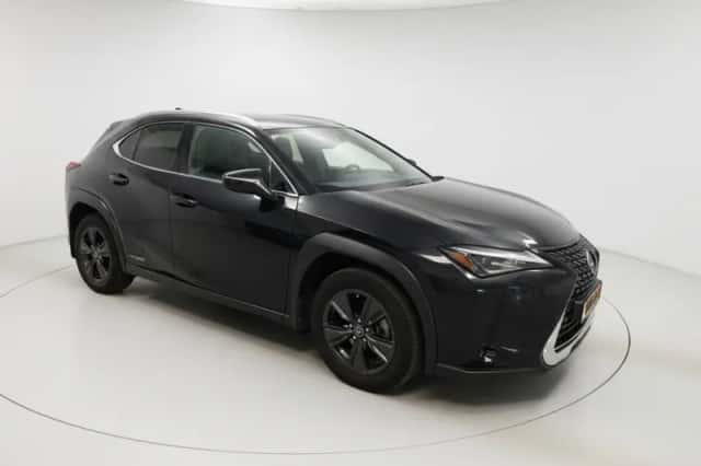 Lexus UX (2020) thumbnail 3