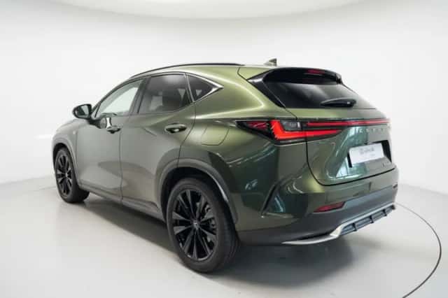 Lexus NX (2023) thumbnail 4
