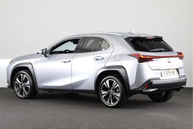 Lexus UX (2024) thumbnail 15