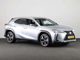 Lexus UX (2024) thumbnail 16