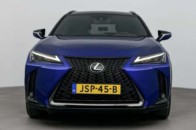 Lexus UX (2023) thumbnail 16