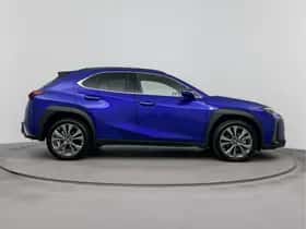 Lexus UX (2023) thumbnail 10