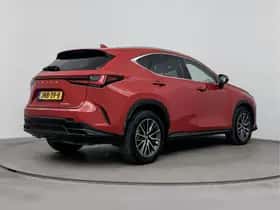 Lexus NX (2023) thumbnail 2
