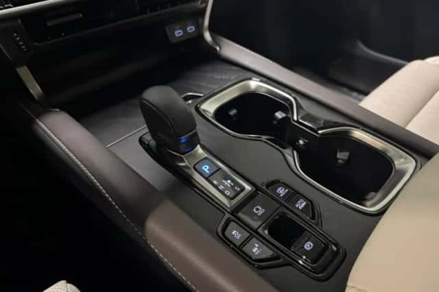 Lexus RX (2023) thumbnail 18