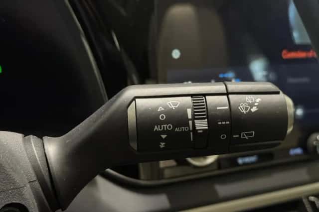 Lexus RX (2023) thumbnail 20