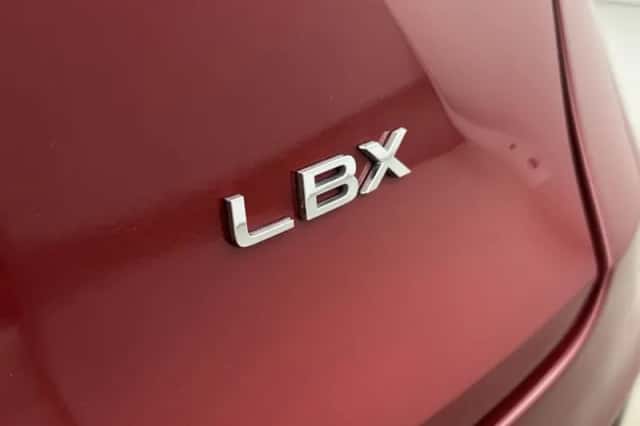 Lexus LBX (2025) thumbnail 18