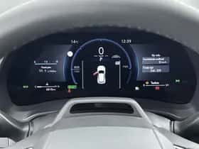 Lexus LBX (2025) thumbnail 5