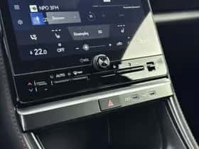 Lexus LBX (2025) thumbnail 9