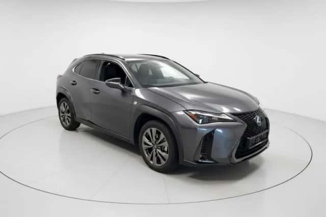 Lexus UX (2024) thumbnail 3
