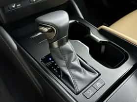 Lexus ES (2023) thumbnail 12