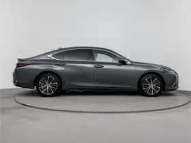 Lexus ES (2023) thumbnail 14