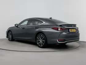Lexus ES (2023) thumbnail 16