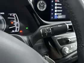 Lexus ES (2023) thumbnail 23