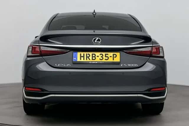 Lexus ES (2023) thumbnail 27
