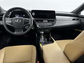 Lexus ES (2023) thumbnail 5