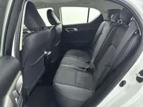 Lexus CT (2018) thumbnail 14