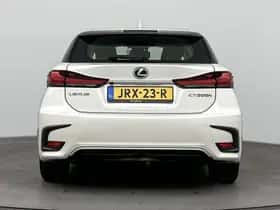 Lexus CT (2018) thumbnail 17
