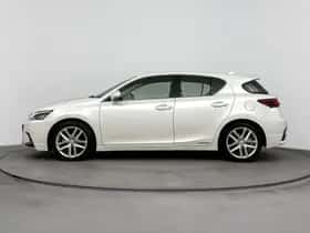 Lexus CT (2018) thumbnail 3