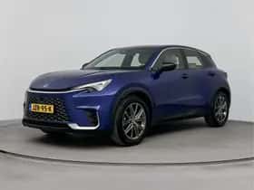 Lexus LBX (2024)